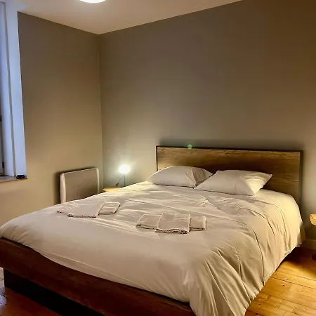 Maison 3 Chambres, Deux Salles D'eau, Patio, Wifi En Centre-ville De Hébergement de vacances *