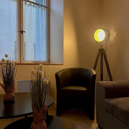 Maison 3 Chambres, Deux Salles D'eau, Patio, Wifi En Centre-ville De *