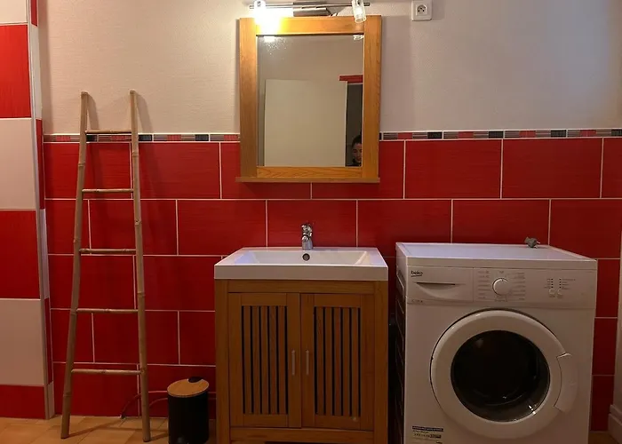 Maison 3 Chambres, Deux Salles D'eau, Patio, Wifi En Centre-ville De Hébergement de vacances