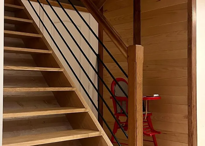 Hébergement de vacances Maison 3 Chambres, Deux Salles D'eau, Patio, Wifi En Centre-ville De